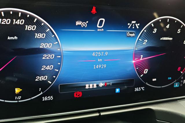 Mercedes-Benz C-Class 2023 C 200 L — фото 13