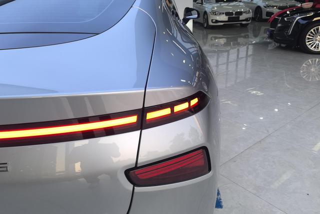 Xiaopeng Motors Xiaopeng P7 id 3768887 из Китая 17