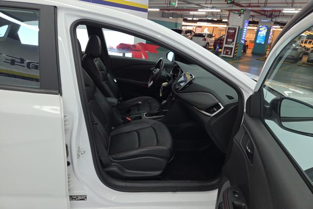 Chevrolet Cruze 2021 Белый из Китая, фото 2