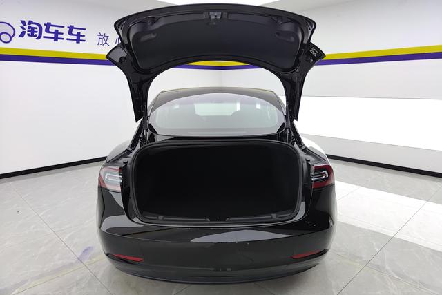 Tesla Model 3 2020 — фото 17