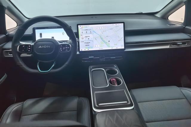 Aian AION Y 2024 Темно-серый из Китая, фото 6