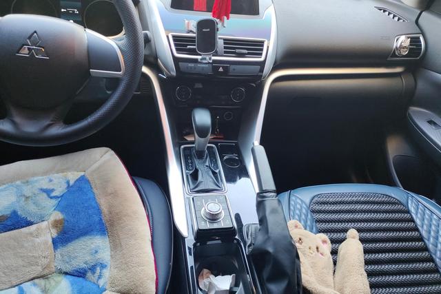 Mitsubishi  Yi Ge 2023 Белый из Китая, фото 2