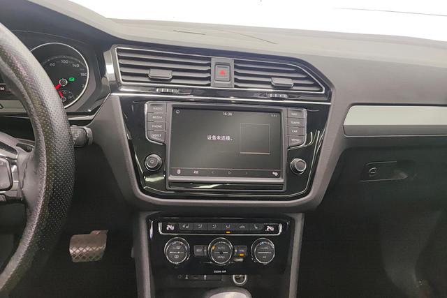 Volkswagen Tiguan L 2018 — фото 12
