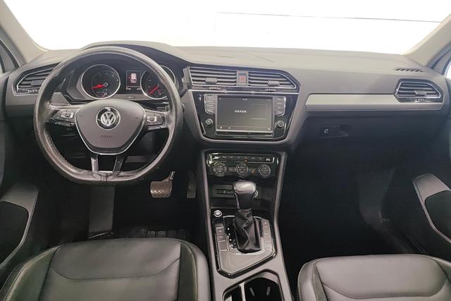 Volkswagen Tiguan L 2018 — фото 11