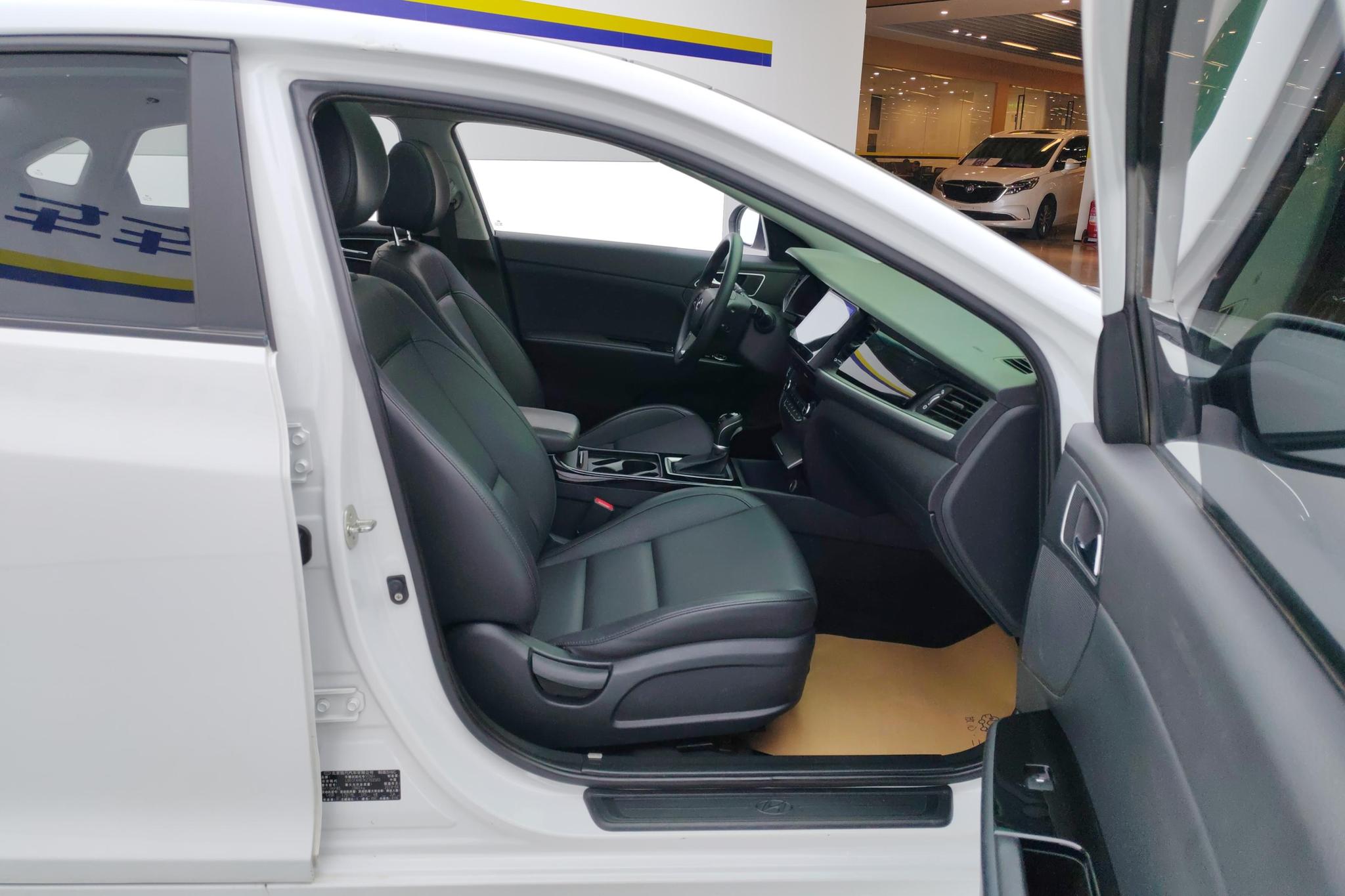 Hyundai Mistra 2019 1.8L AT GLS VI