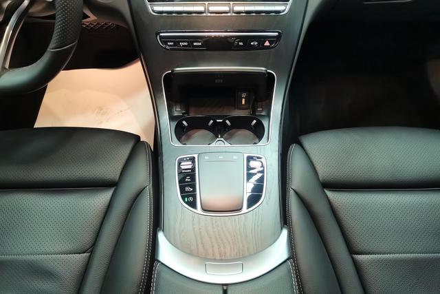 Mercedes Benz C-Class 2021 — фото 14