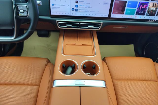 Ideal car Ideal L6 2024 Белый из Китая