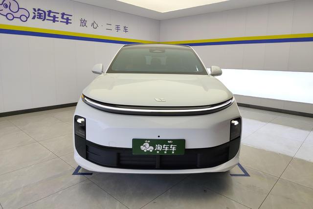 Ideal car Ideal L6 2024 Белый из Китая, фото 3