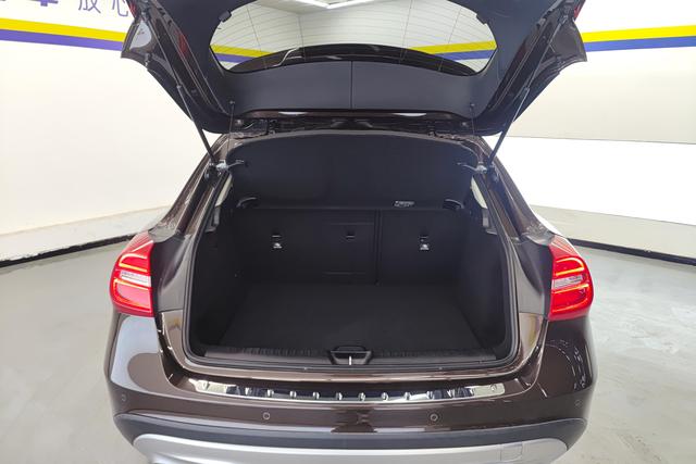 Mercedes Benz GLA 2016 — фото 17