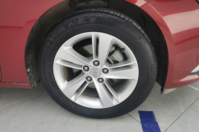 Buick Regal id 3803980 из Китая 13