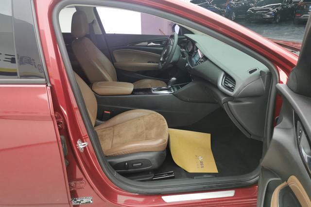 Buick Regal id 3803980 из Китая 15