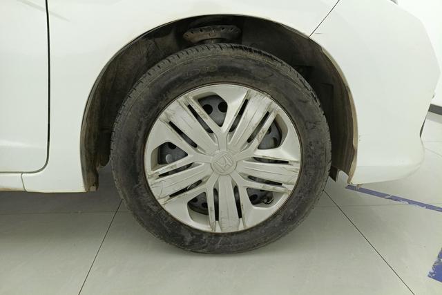 Honda Fit 2018 Белый из Китая