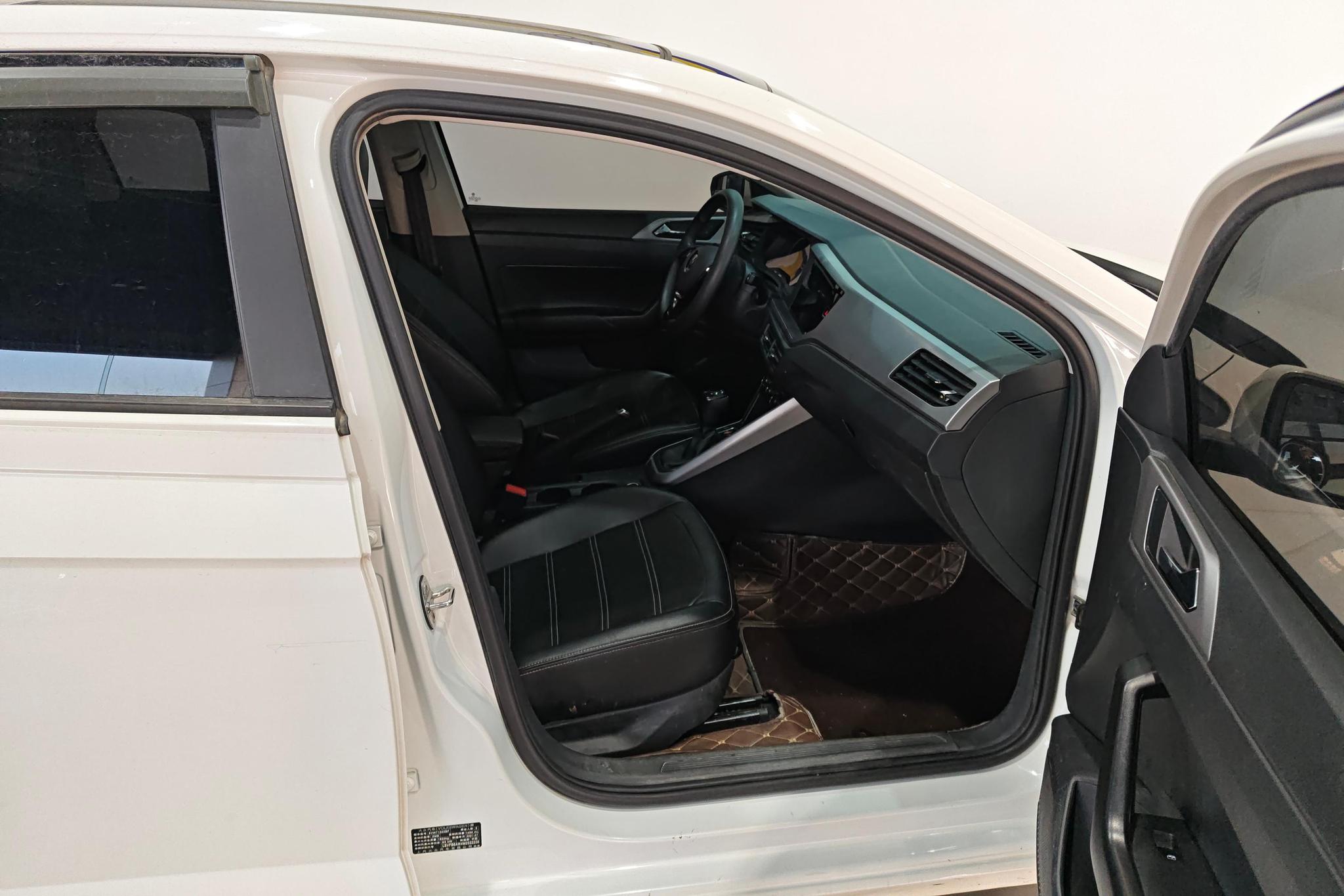 Volkswagen Polo 2021 Plus 1.5L AT
