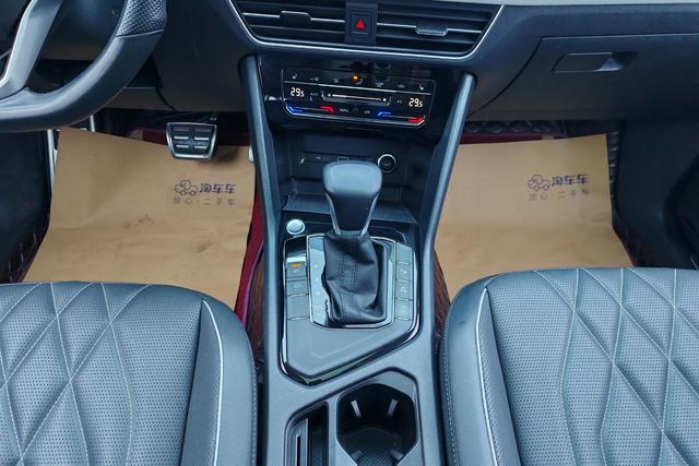 Volkswagen Tiguan L id 3768919 из Китая 7