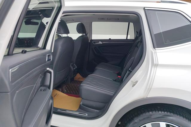 Volkswagen Tiguan L id 3768919 из Китая 9