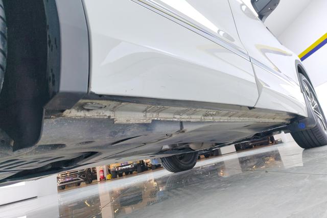 Volkswagen Tiguan L id 3768919 из Китая 14