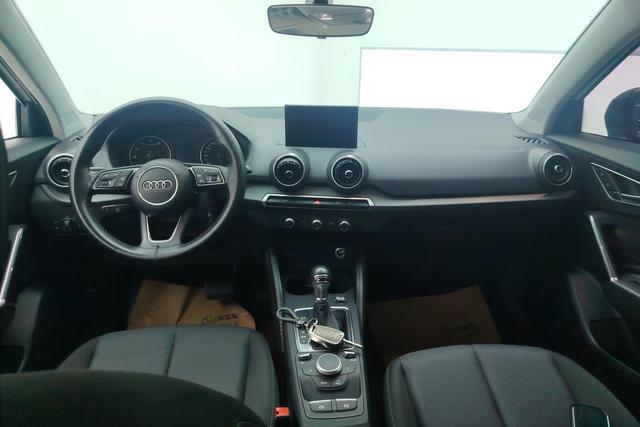 Audi Q2L id 3804887 из Китая 10