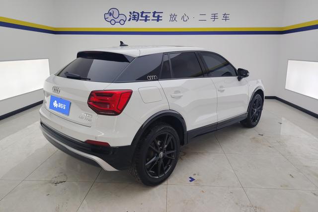 Audi Q2L id 3804887 из Китая 17