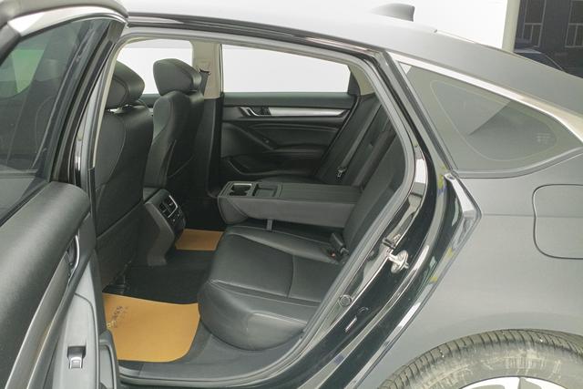 Honda Accord id 3768911 из Китая 15