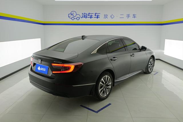 Honda Accord id 3768911 из Китая 17