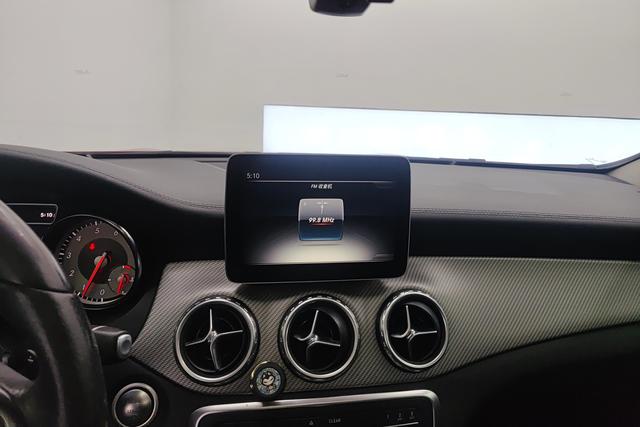 Mercedes Benz GLA 2016 — фото 10
