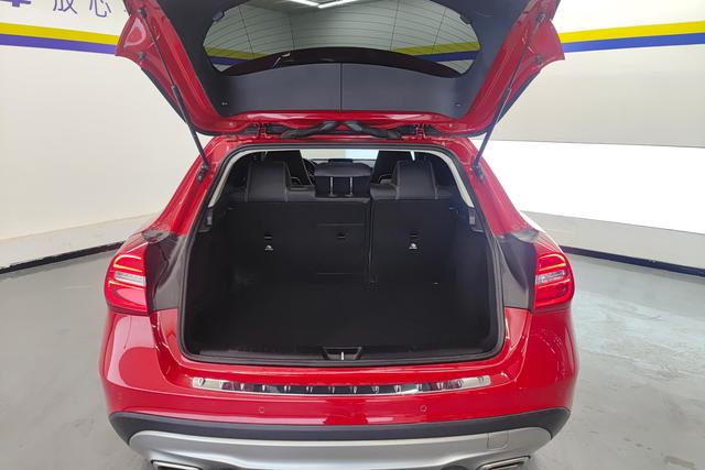 Mercedes Benz GLA 2016 — фото 17