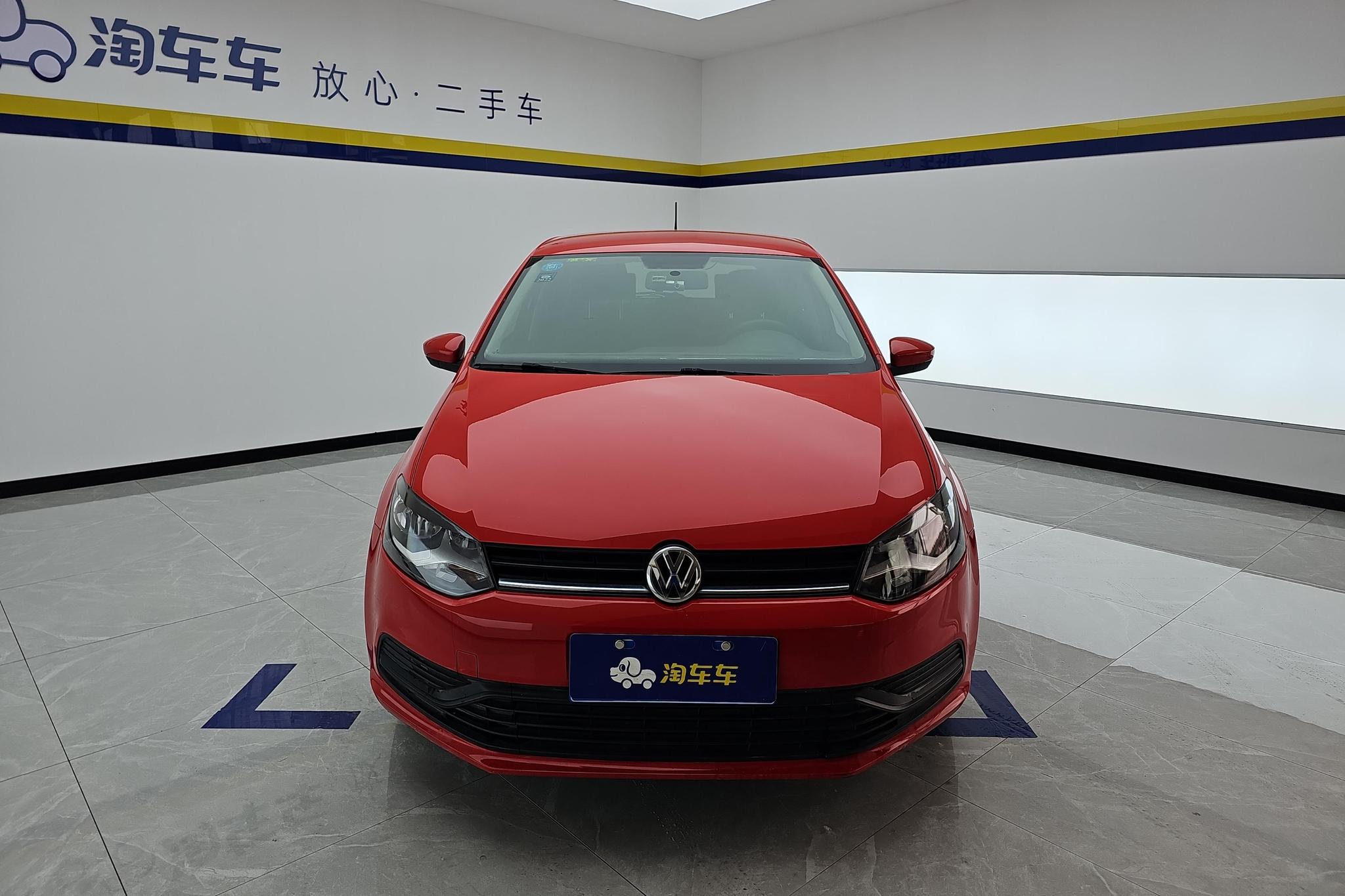 Volkswagen Polo 2016 1.4L MT
