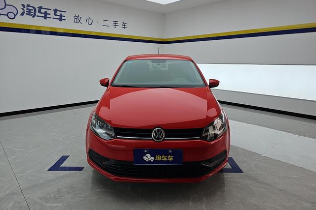 Volkswagen Polo 2016 1.4 L MT — фото 2