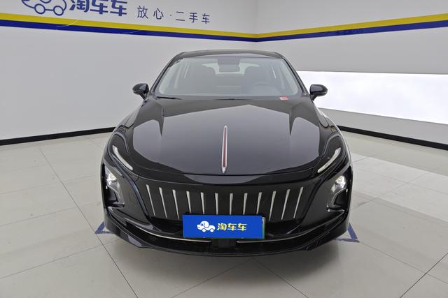 Red Flag Hongqi E-QM5 2021 — фото 2