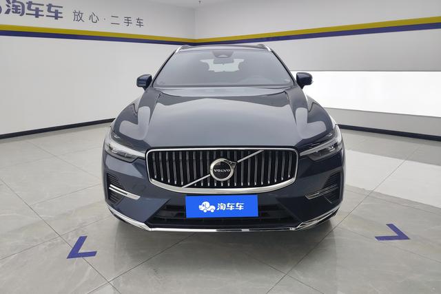 Volvo XC60 2024 B 5 4 WD — фото 2
