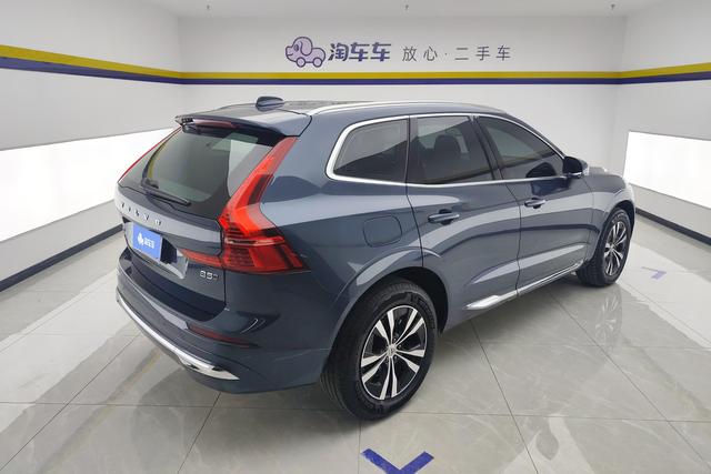Volvo XC60 2024 B 5 4 WD — фото 3