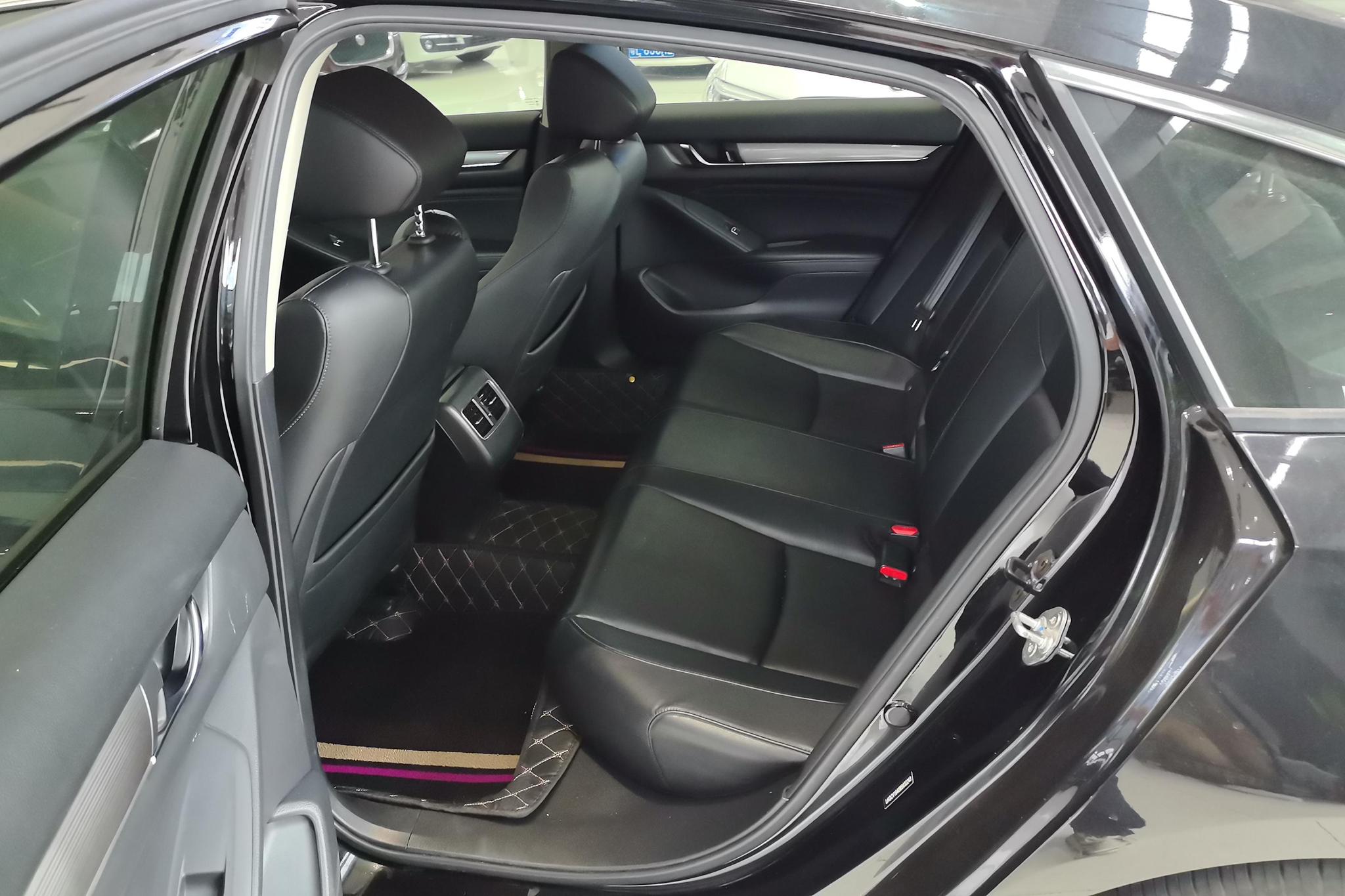 Honda Accord id 4479466 из Китая 10