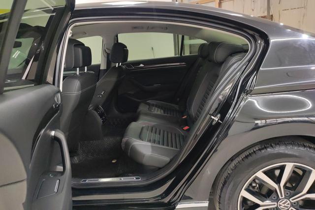 Volkswagen Magotan id 3823667 из Китая 10