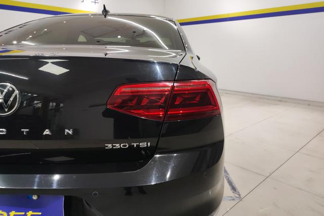 Volkswagen Magotan id 3823667 из Китая 17