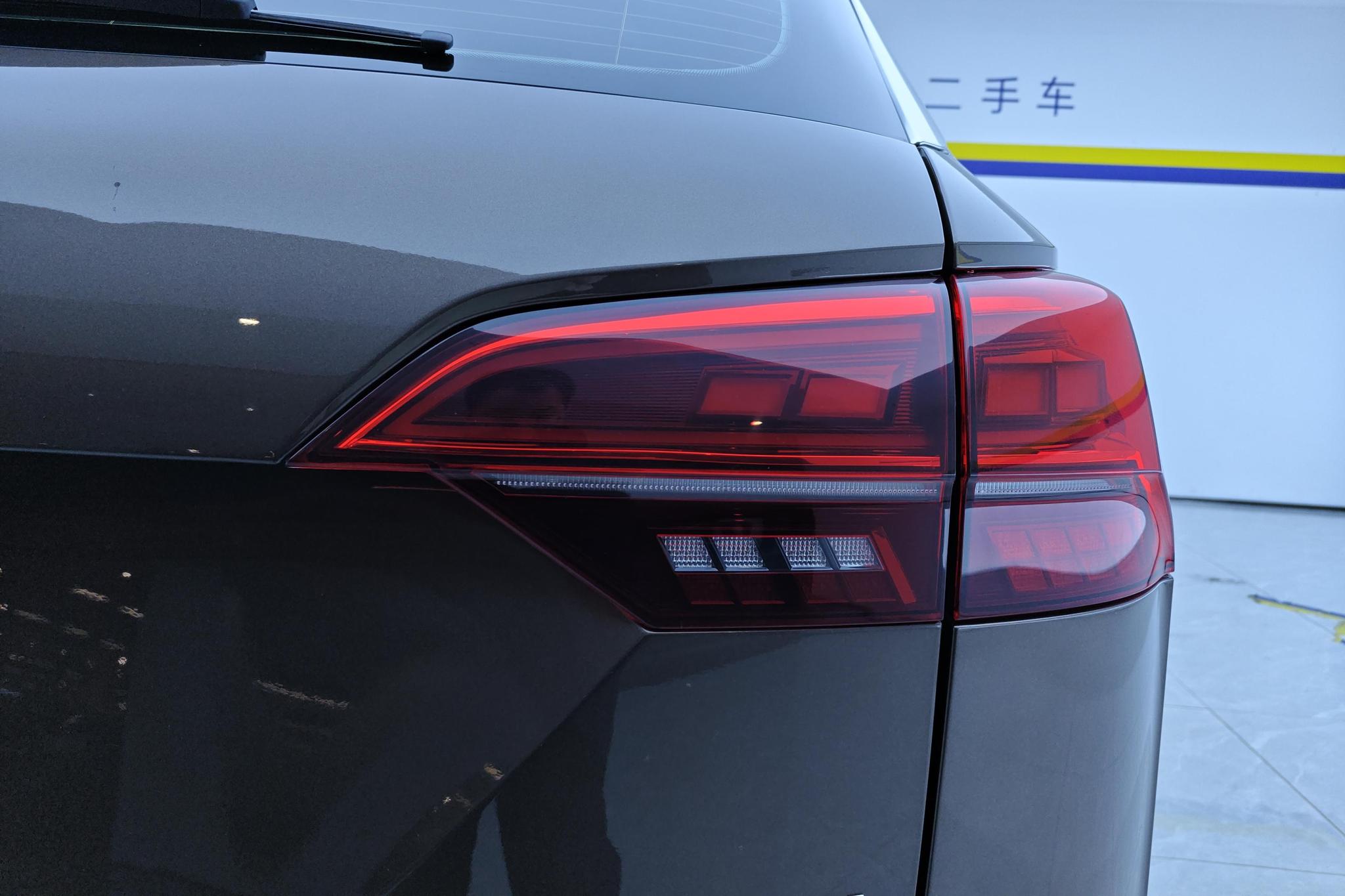 Volkswagen Tayron 2019 330TSI Luxury VI