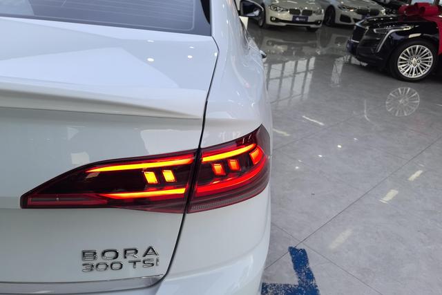 Volkswagen Bora 2023 Белый из Китая, фото 4