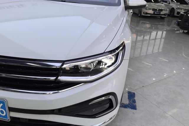 Volkswagen Bora id 3768846 из Китая 7