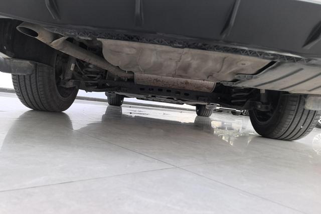 Volkswagen Bora id 3768846 из Китая 13