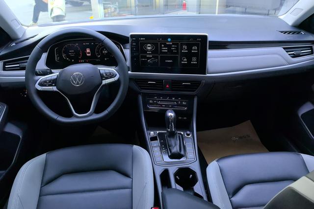 Volkswagen Bora id 3768846 из Китая 16