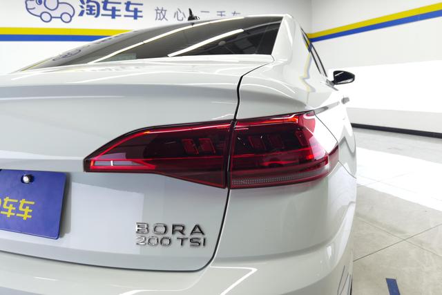 Volkswagen Bora 2025 200 TSI DSG — фото 5