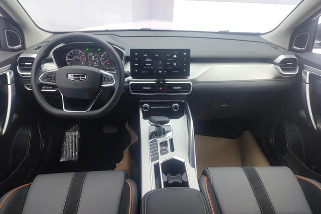 Geely Coolray 2024 1.5 T DCT — фото 12