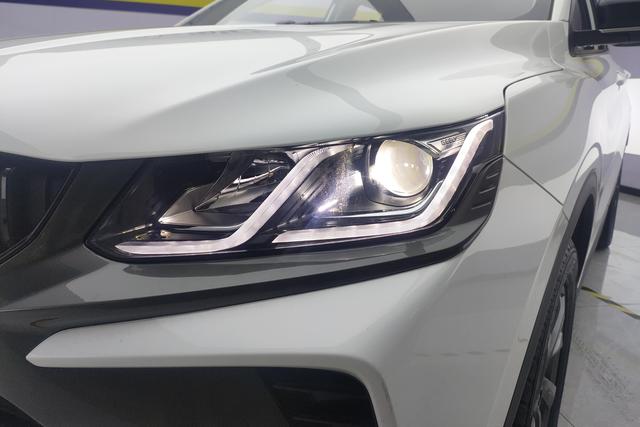 Geely Automobile Binyue id 3769011 из Китая 17