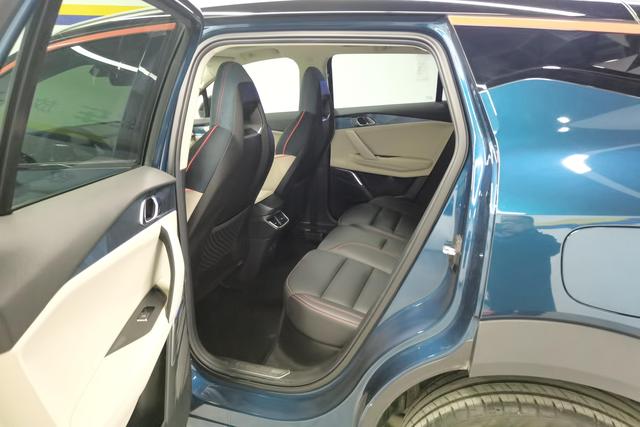 Lynk 06 id 3768804 из Китая 7