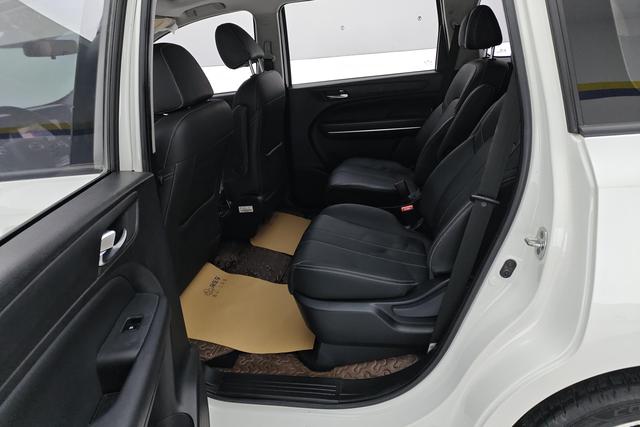 Gac Trumpchi Trumpchi M6 2021 — фото 16