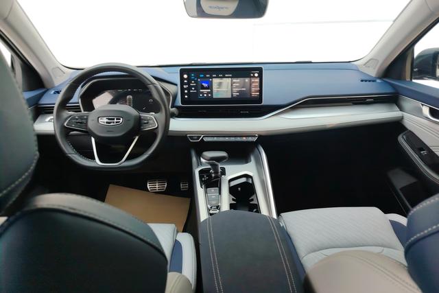 Geely Automobile Xingrui 2023 Темно-серый из Китая, фото 4