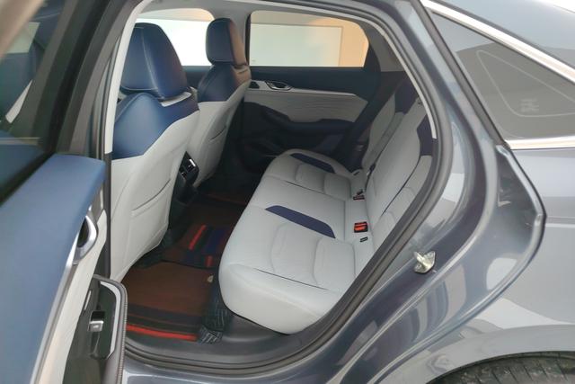 Geely Automobile Xingrui 2023 Темно-серый из Китая, фото 5