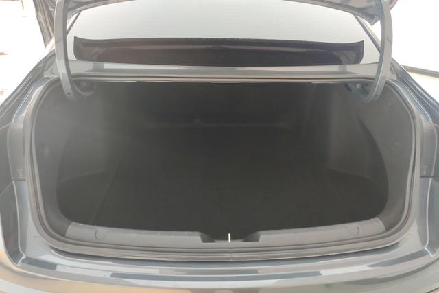 Geely Automobile Xingrui id 3810375 из Китая 12