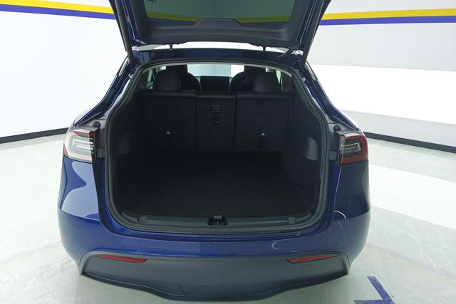Tesla Model Y 2022 Синий из Китая, фото 6