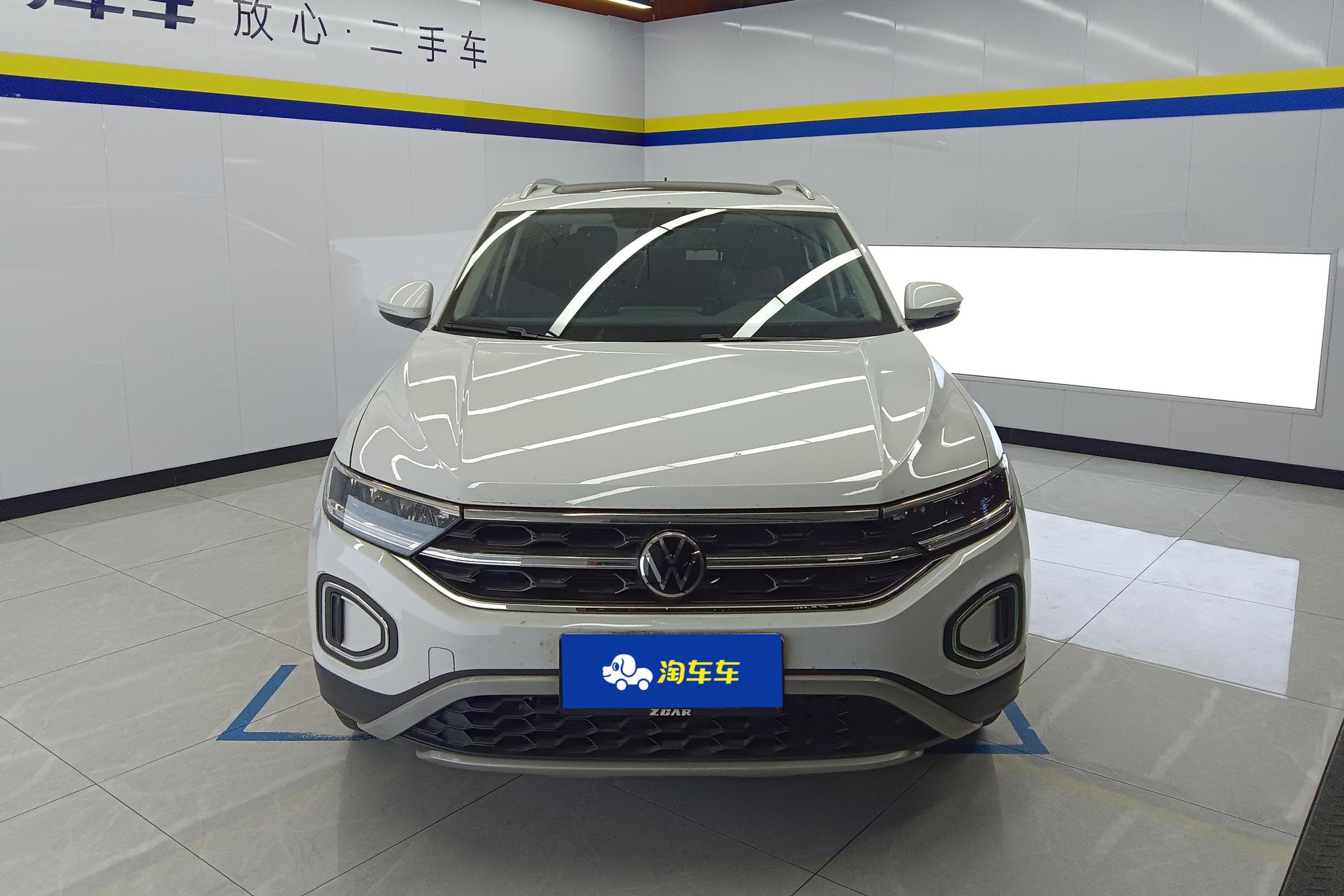 Volkswagen T-Roc 2023 280TSI DSG