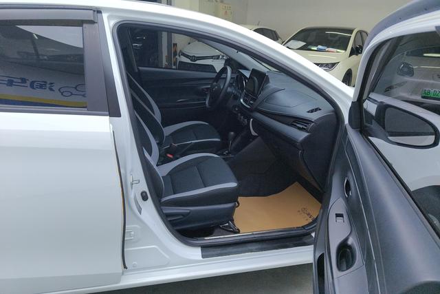 Toyota YARiS L 2021 — фото 16